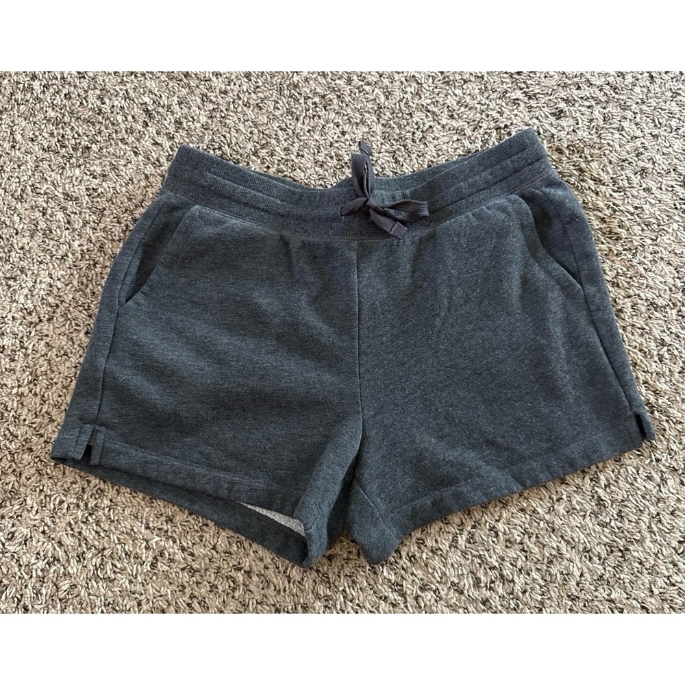 Amazon Essentials Women's Gray Sweat Shorts‎ Size Medium